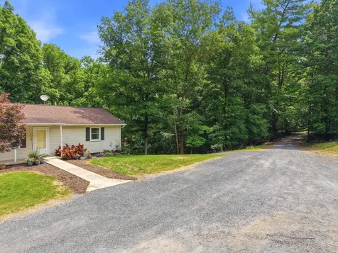 356 White Oak Lane New Market VA 22844