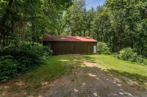 4117 Lee Highway Weyers Cave VA 24486