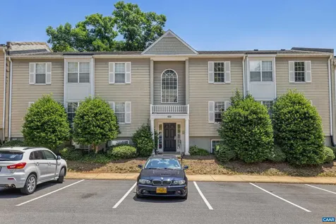 1313 Villa Way Charlottesville VA 22903