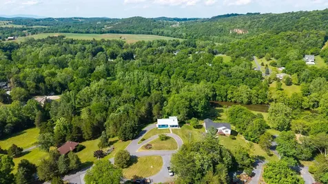 126 River Ridge Road Verona VA 24482