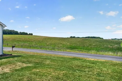 406 Hewitt Road Swoope VA 24479