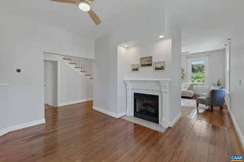 433 Winchester Avenue N Waynesboro VA 22980