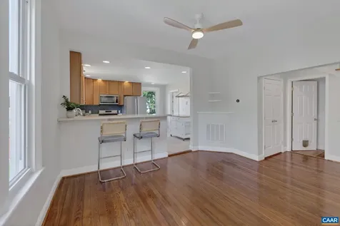 433 Winchester Avenue N Waynesboro VA 22980