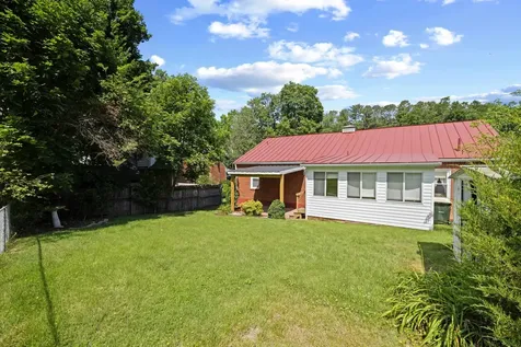 506 College Circle Staunton VA 24401