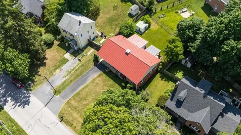 506 College Circle Staunton VA 24401