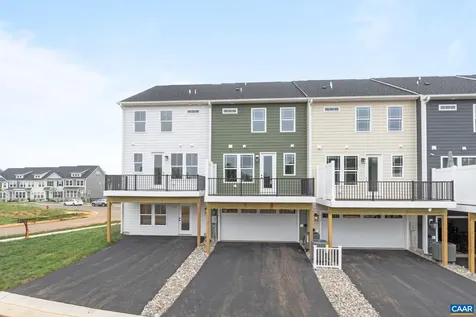 291 Crowninshield Court Waynesboro VA 22980