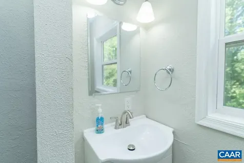 102 Dorset Court Charlottesville VA 22911