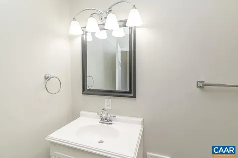 102 Dorset Court Charlottesville VA 22911