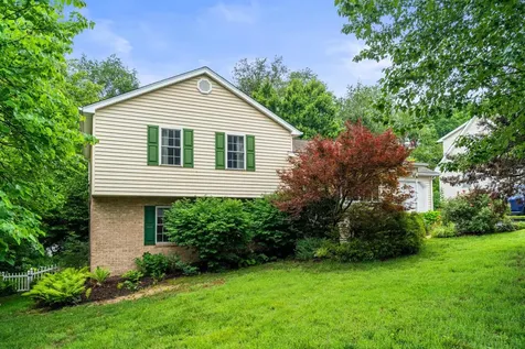 227 Bowmans Run Drive Stuarts Draft VA 24477