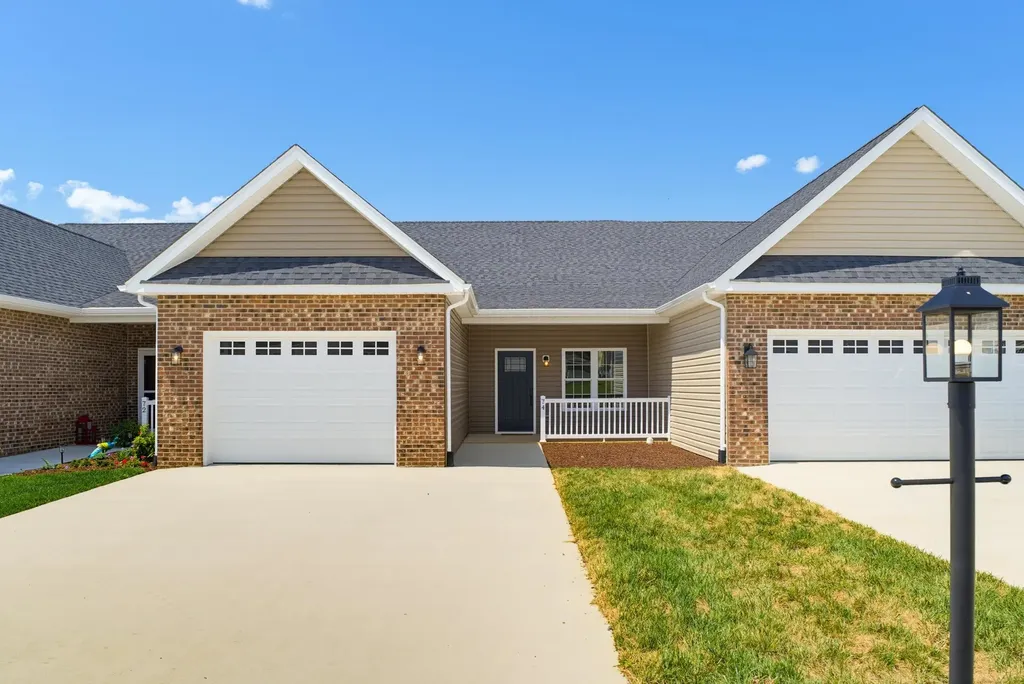 74 Fossil Drive Stuarts Draft VA 24477