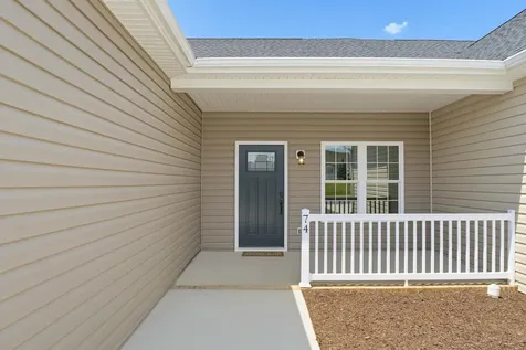 74 Fossil Drive Stuarts Draft VA 24477