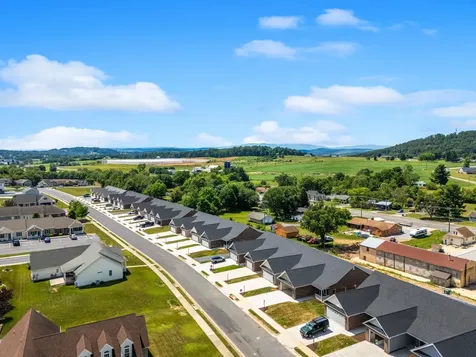 74 Fossil Drive Stuarts Draft VA 24477