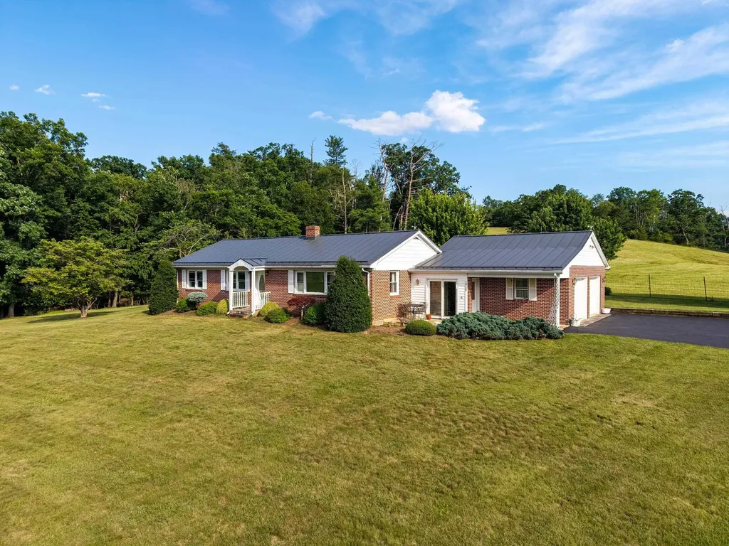 12199 Hollow Road Fulks Run VA 22830