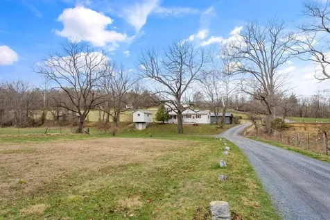12111 Sleepy Hollow Lane Fulks Run VA 22830