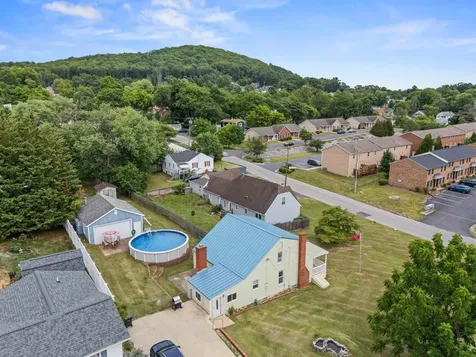 403 Betsy Bell Road Staunton VA 24401
