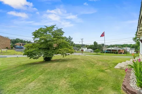 403 Betsy Bell Road Staunton VA 24401