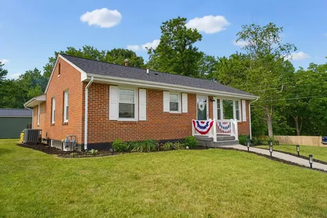 2412 Park Hill Road Staunton VA 24401