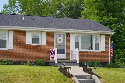 2412 Park Hill Road Staunton VA 24401
