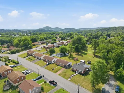 2412 Park Hill Road Staunton VA 24401