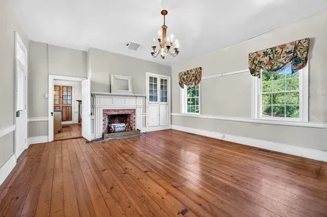 24033 Old Valley Pike Maurertown VA 22644