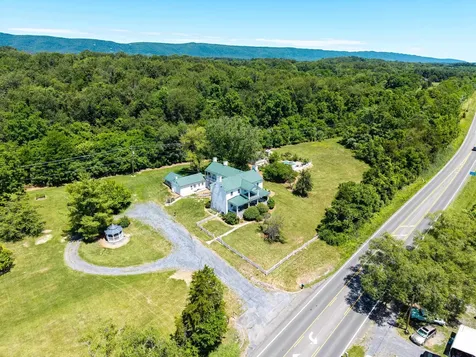 24033 Old Valley Pike Maurertown VA 22644
