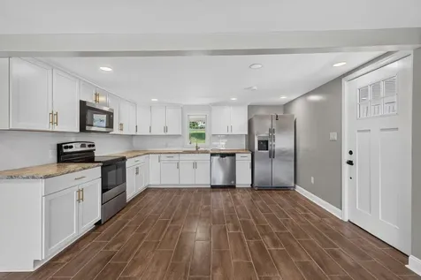 577 Pond Avenue Stanley VA 22851