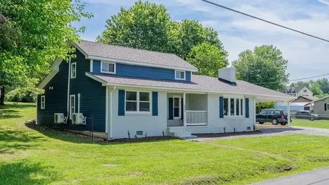 577 Pond Avenue Stanley VA 22851