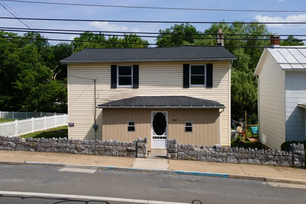 3508 Main Street N Toms Brook VA 22660