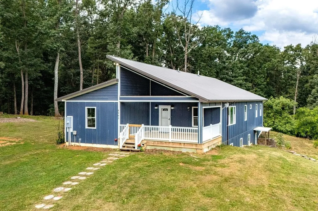 8905 Shade Tree Lane Broadway VA 22815