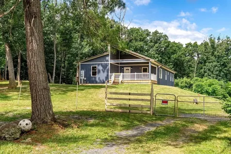 8905 Shade Tree Lane Broadway VA 22815