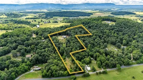 8905 Shade Tree Lane Broadway VA 22815