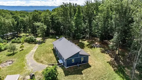 8905 Shade Tree Lane Broadway VA 22815