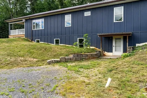 8905 Shade Tree Lane Broadway VA 22815