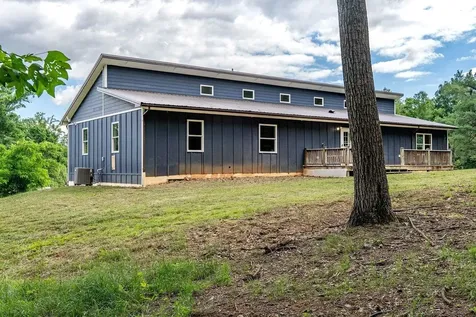 8905 Shade Tree Lane Broadway VA 22815