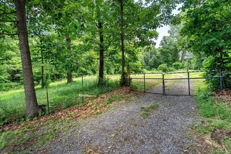 8905 Shade Tree Lane Broadway VA 22815