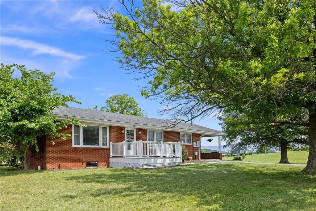 6061 Oak Shade Road Rockingham VA 22801