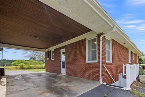 6061 Oak Shade Road Rockingham VA 22801
