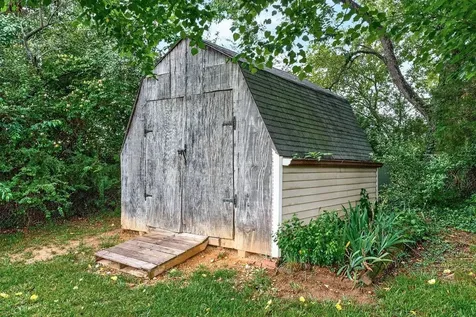 63 Westgate Road Verona VA 24482