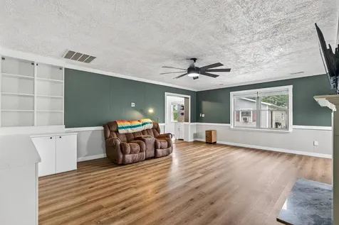 63 Westgate Road Verona VA 24482