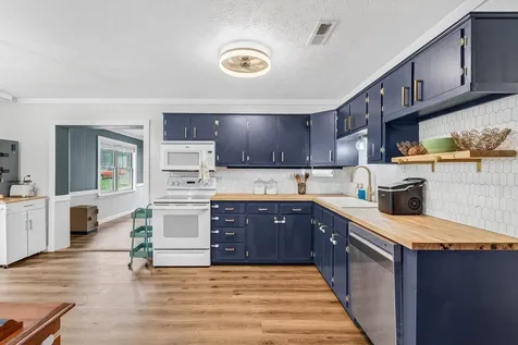 63 Westgate Road Verona VA 24482