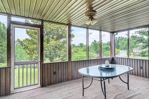 63 Westgate Road Verona VA 24482