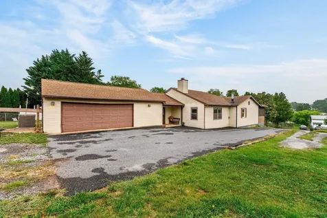 63 Westgate Road Verona VA 24482