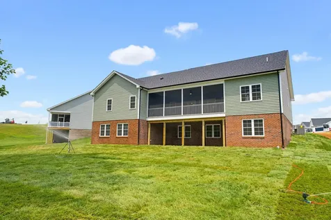 216 Tomasville Drive Waynesboro VA 22980