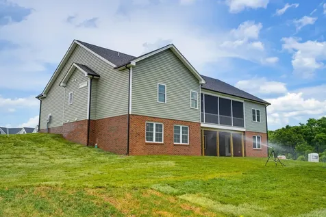 216 Tomasville Drive Waynesboro VA 22980