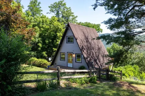 1093 Overlook Mountain Road Elkton VA 22827