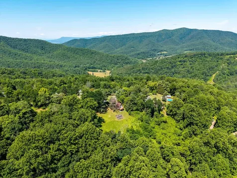 1093 Overlook Mountain Road Elkton VA 22827