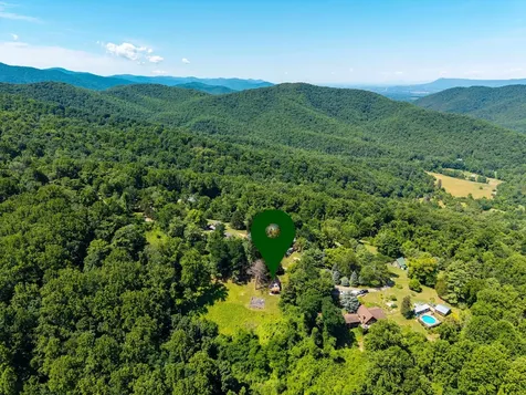 1093 Overlook Mountain Road Elkton VA 22827