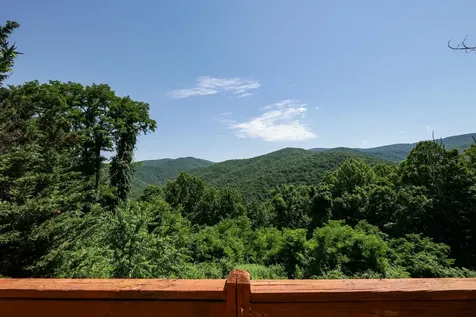 1093 Overlook Mountain Road Elkton VA 22827