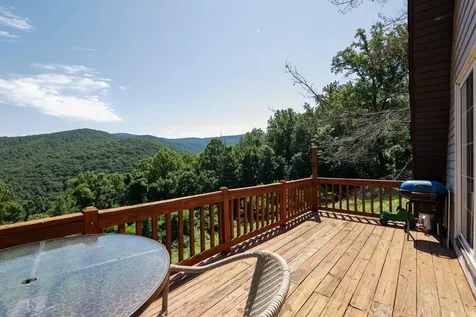 1093 Overlook Mountain Road Elkton VA 22827
