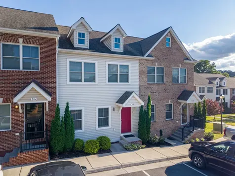 318 Sapphire Drive Harrisonburg VA 22801